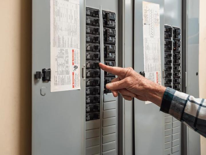 Changement de panneau électrique Les Laurentides
